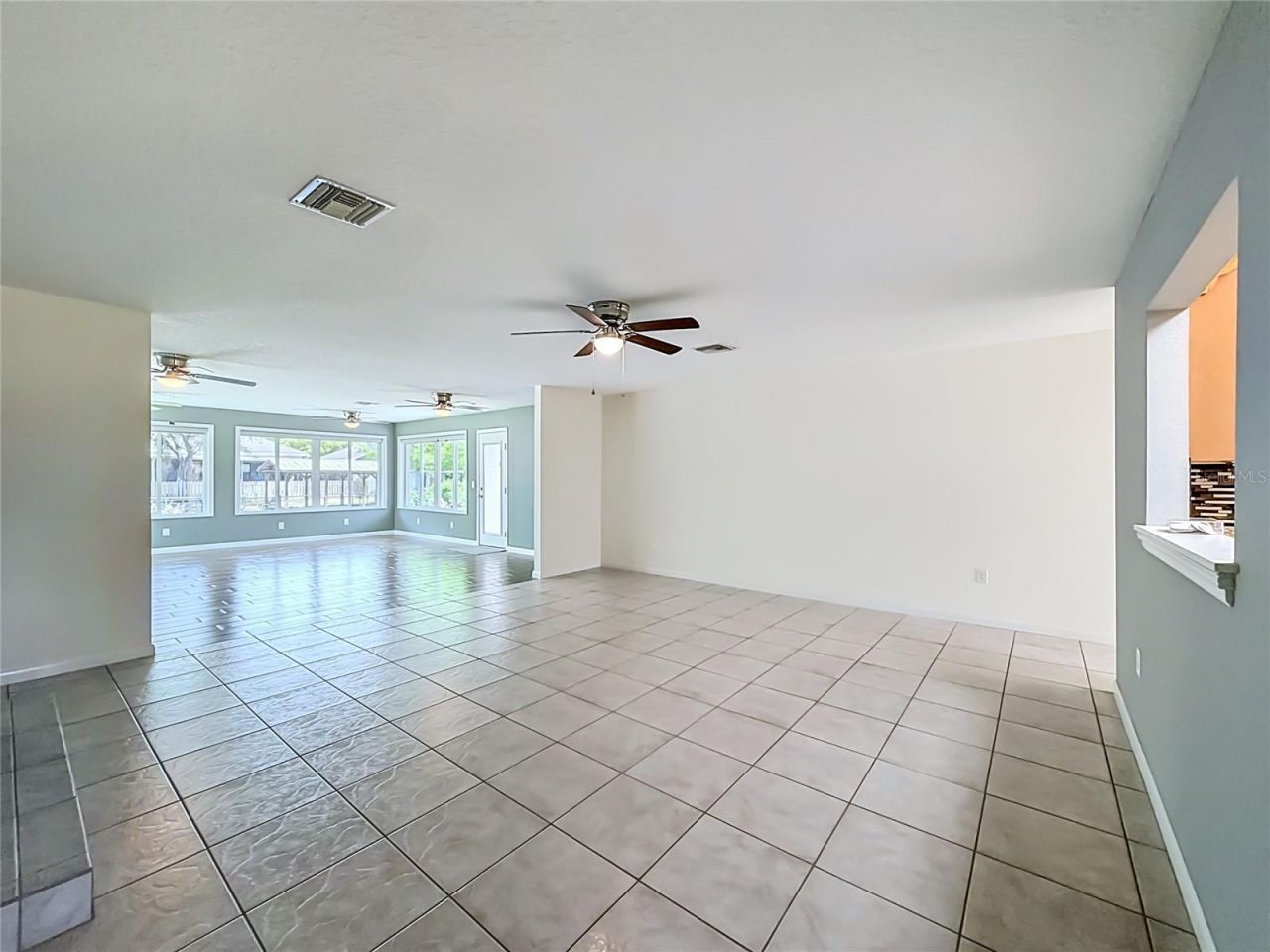 12547 Pine Island Drive, Leesburg, FL 34788 Photo