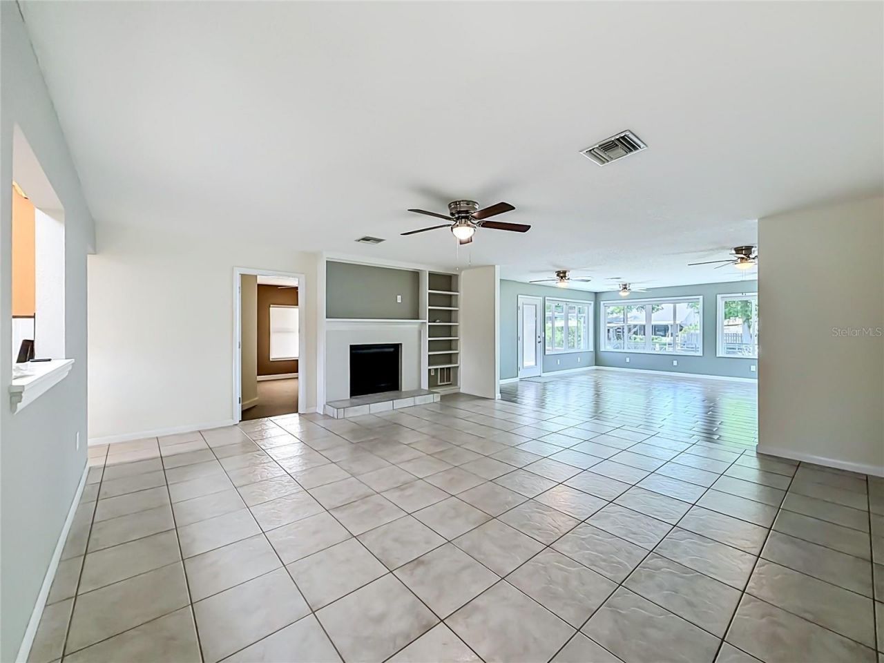 12547 Pine Island Drive, Leesburg, FL 34788 Photo