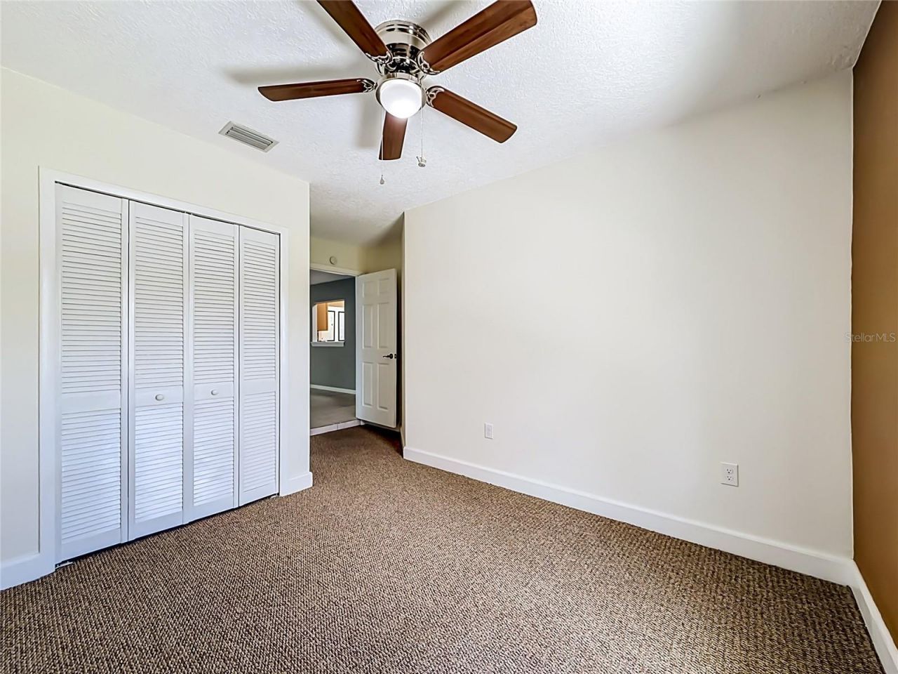 12547 Pine Island Drive, Leesburg, FL 34788 Photo