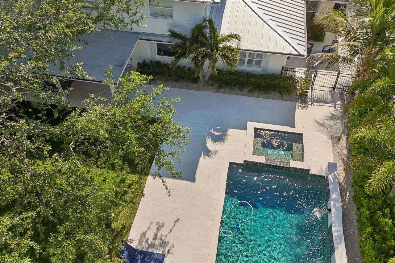 3301 Maple Street Ne, Saint Petersburg, FL 33704 Photo