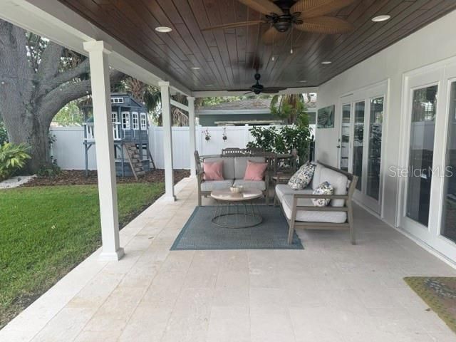 3301 Maple Street Ne, Saint Petersburg, FL 33704 Photo