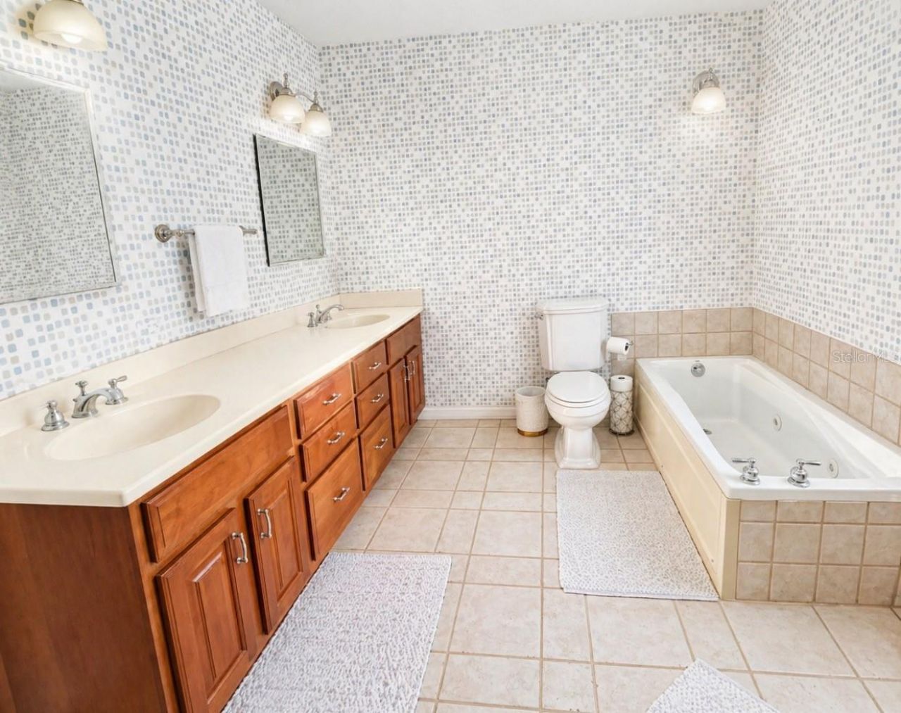 3301 Maple Street Ne, Saint Petersburg, FL 33704 Photo