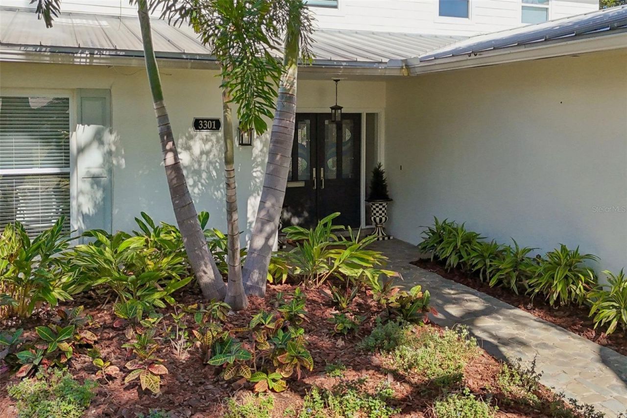 3301 Maple Street Ne, Saint Petersburg, FL 33704 Photo