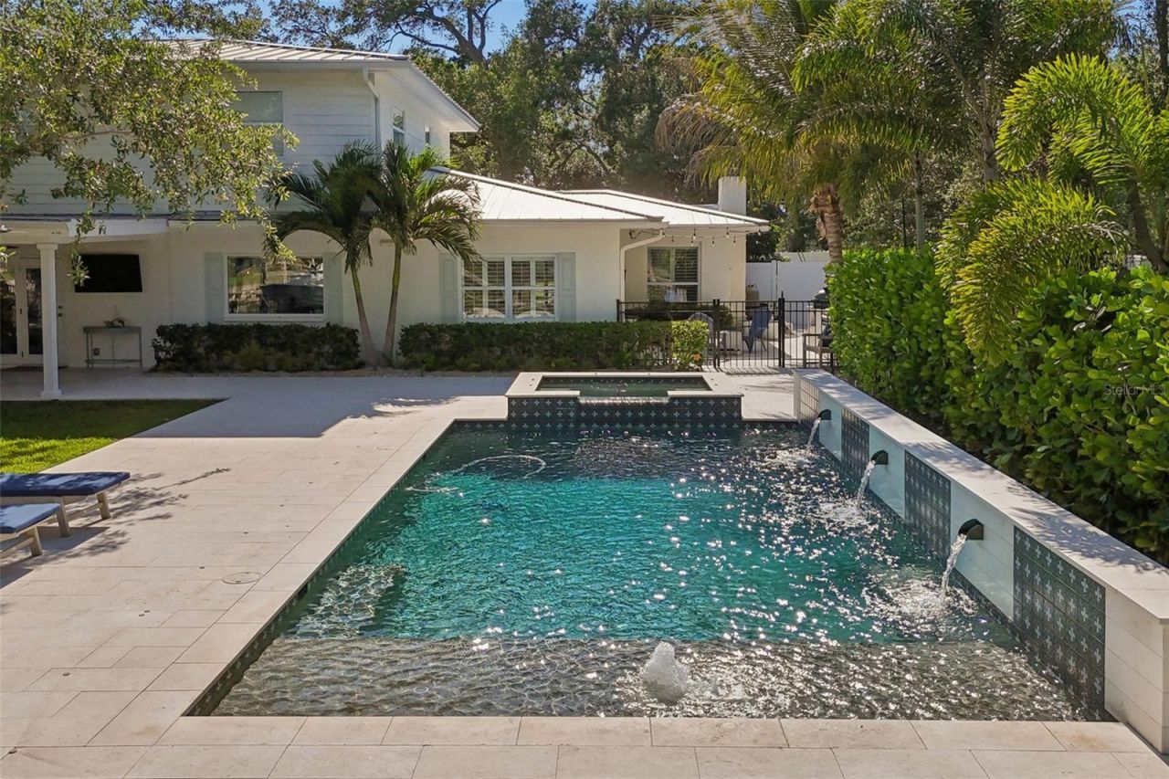 3301 Maple Street Ne, Saint Petersburg, FL 33704 Photo
