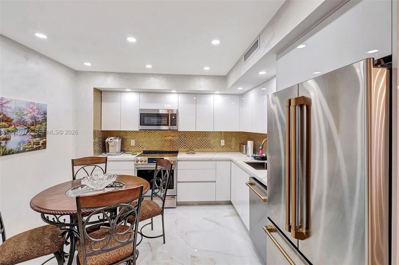 9801 Collins Ave , Unit 20T, Bal Harbour, FL 33154 Photo