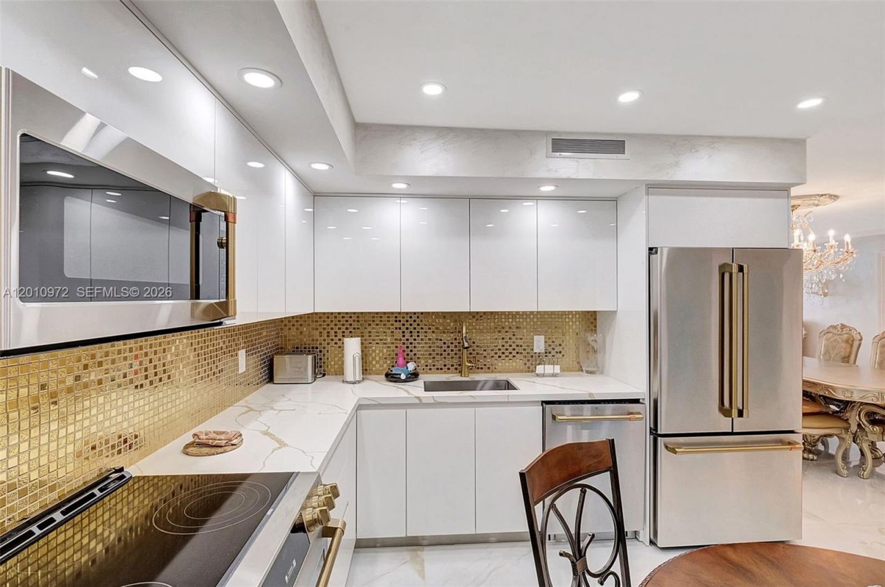 9801 Collins Ave , Unit 20T, Bal Harbour, FL 33154 Photo