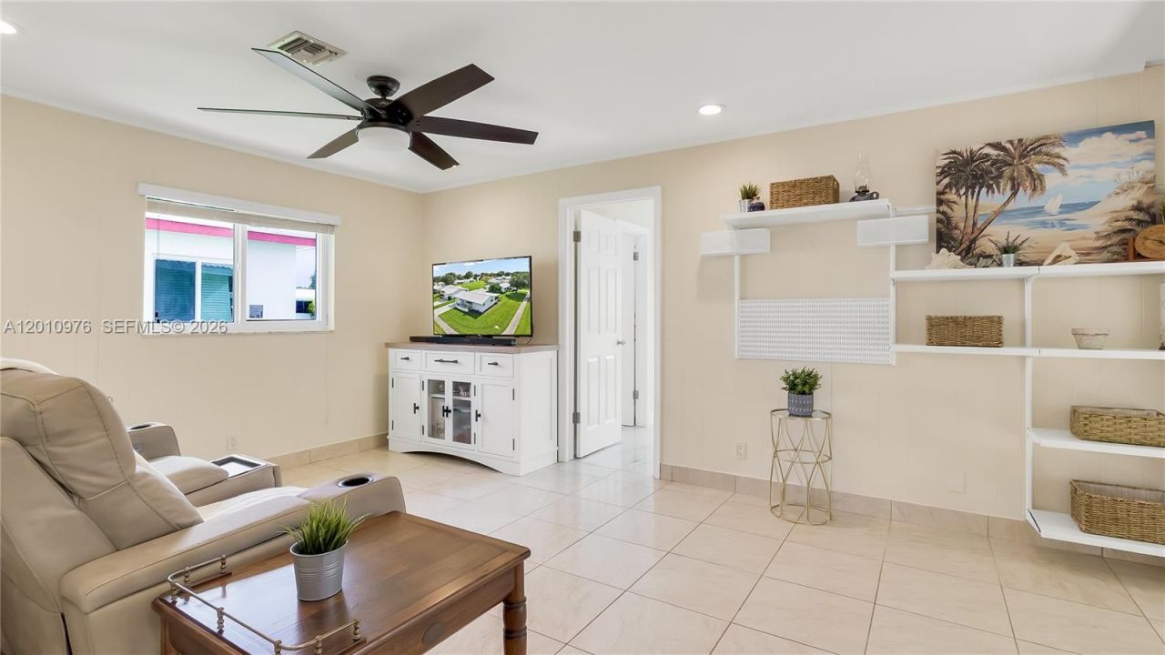 1621 NW 85th Way, Plantation, FL 33322 Photo