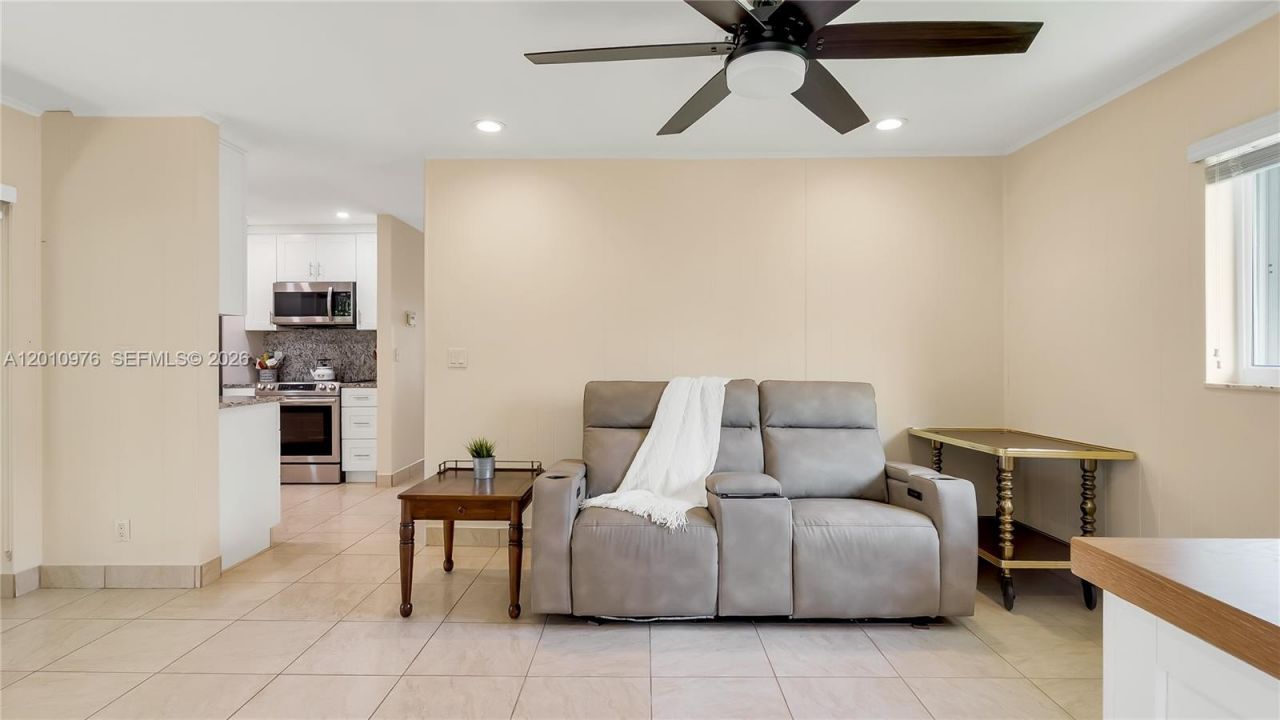 1621 NW 85th Way, Plantation, FL 33322 Photo
