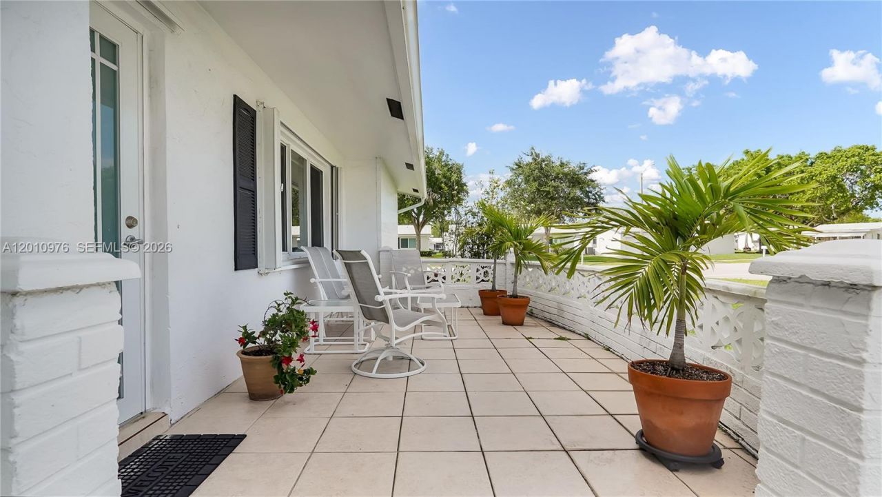 1621 NW 85th Way, Plantation, FL 33322 Photo