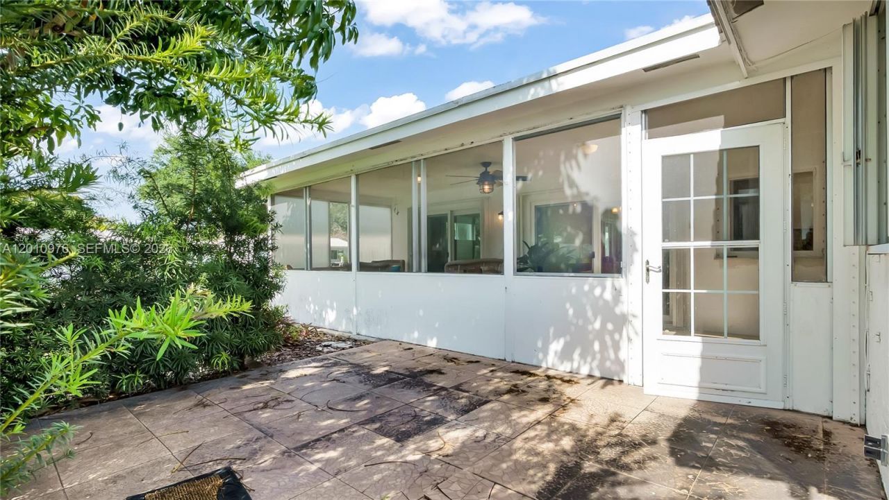 1621 NW 85th Way, Plantation, FL 33322 Photo