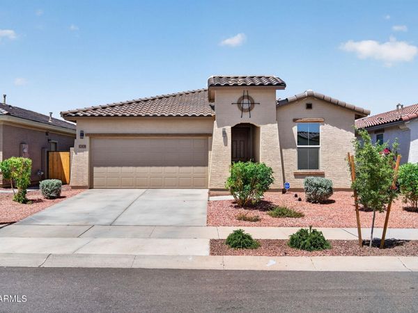 17438 W CHARTER OAK Road, Surprise, AZ 85388