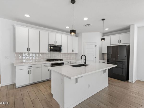 17438 W CHARTER OAK Road, Surprise, AZ 85388
