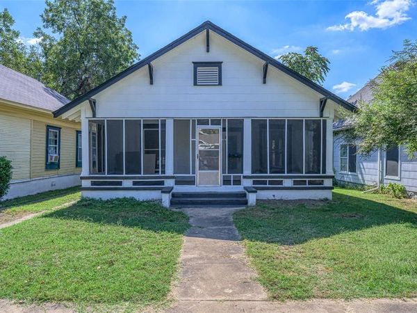 708 W Texas Street, Denison, TX 75020