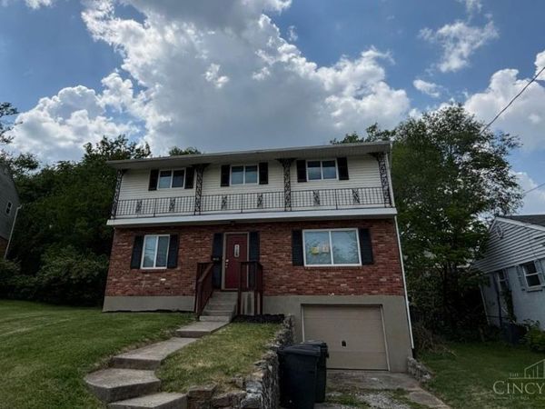 10915 Fernhill Drive, Sharonville, OH 45241