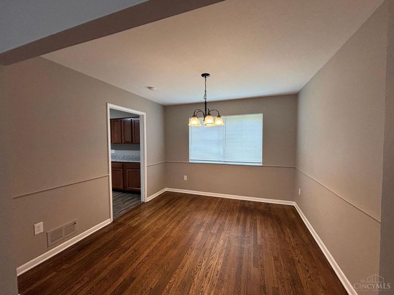 10915 Fernhill Drive, Sharonville, OH 45241 Photo 3