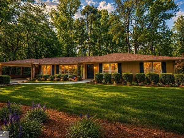 360 Barkshire Lane, Roswell, GA 30076