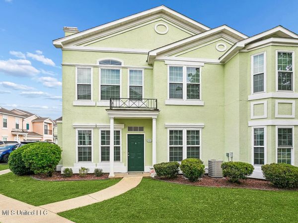 2252 Beach Drive, Gulfport, MS 39507