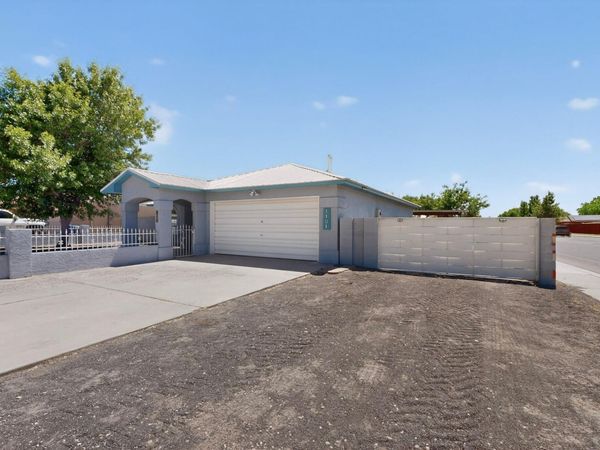 1101 Willow Court SE, Los Lunas, NM 87031