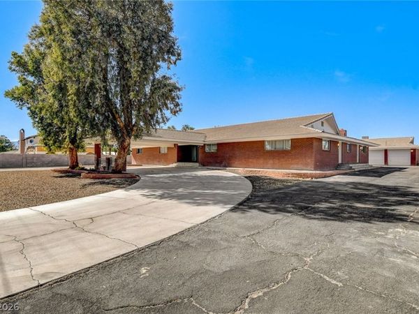 5600 Del Rey Avenue, Las Vegas, NV 89146