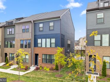 4833 VISTA GLEN LANE, LANHAM, MD 20706