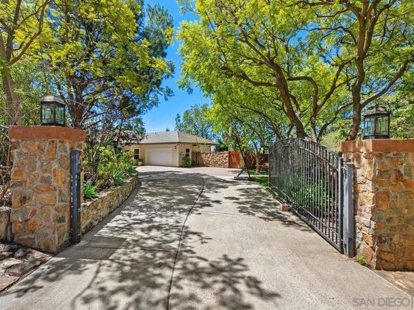 17035 Rio Maria Rd, Lakeside, CA 92040