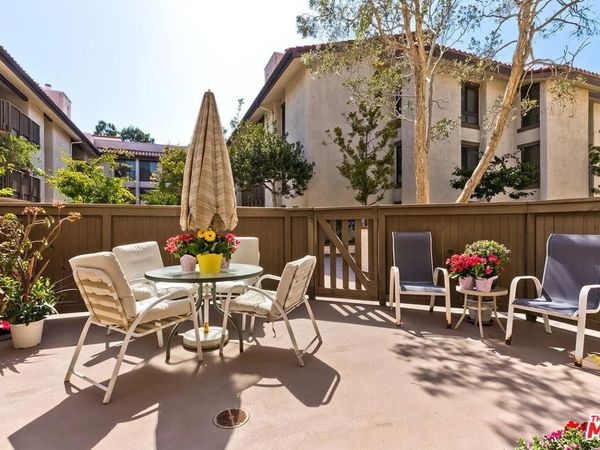 8515 Falmouth Avenue, Unit 208, Playa Del Rey, CA 90293
