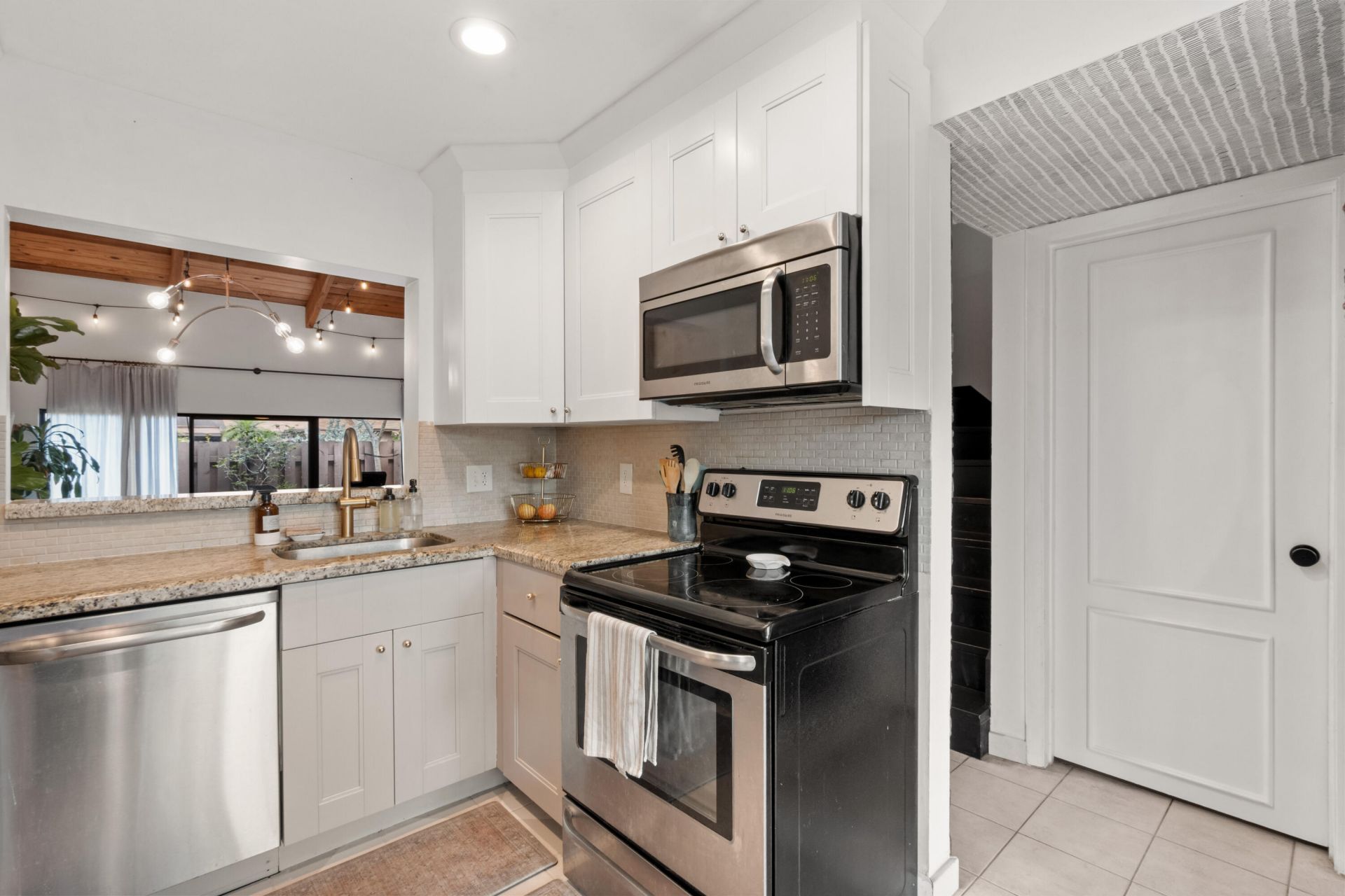 1966 SW 81st Terrace, Davie, FL 33324 Photo