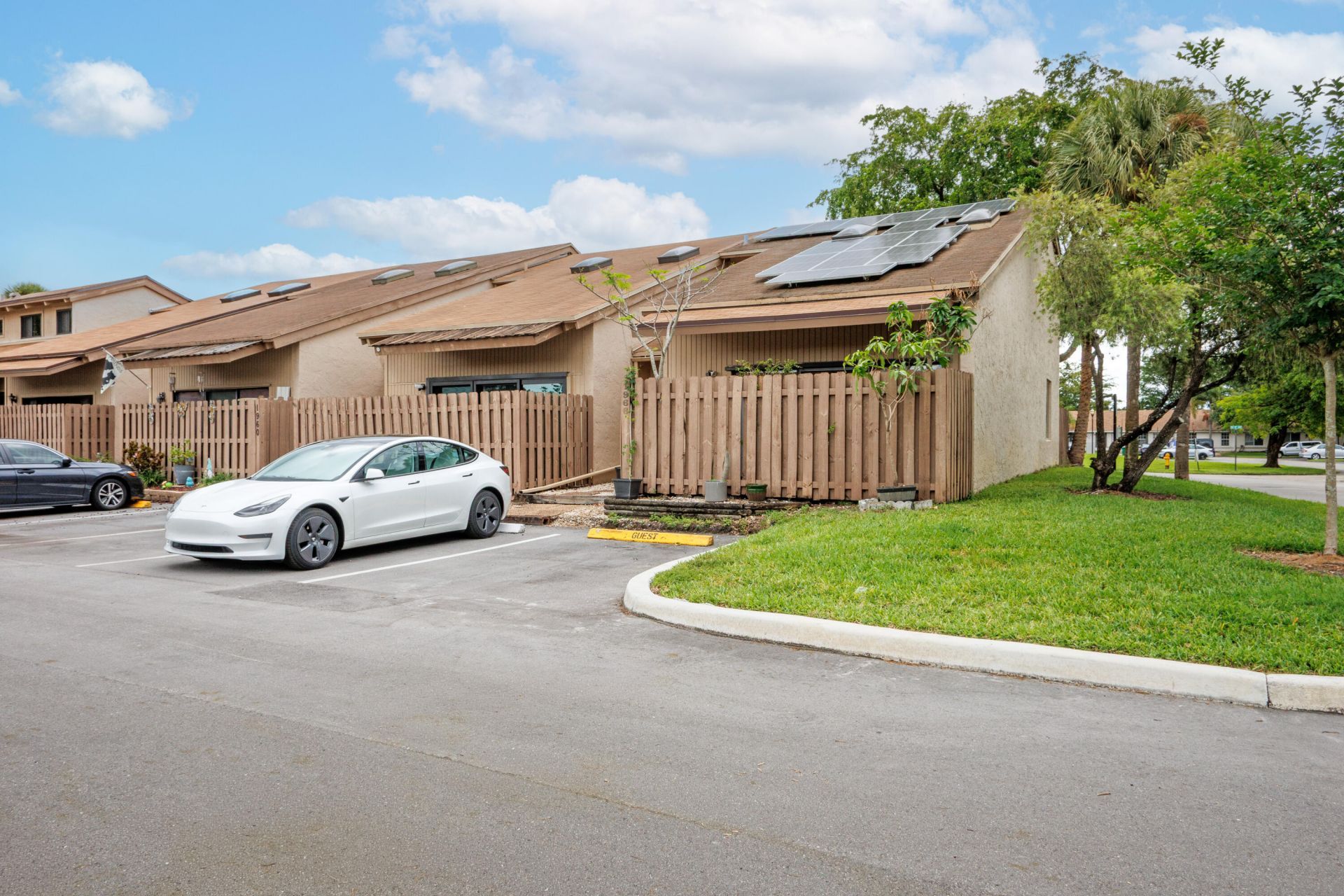 1966 SW 81st Terrace, Davie, FL 33324 Photo