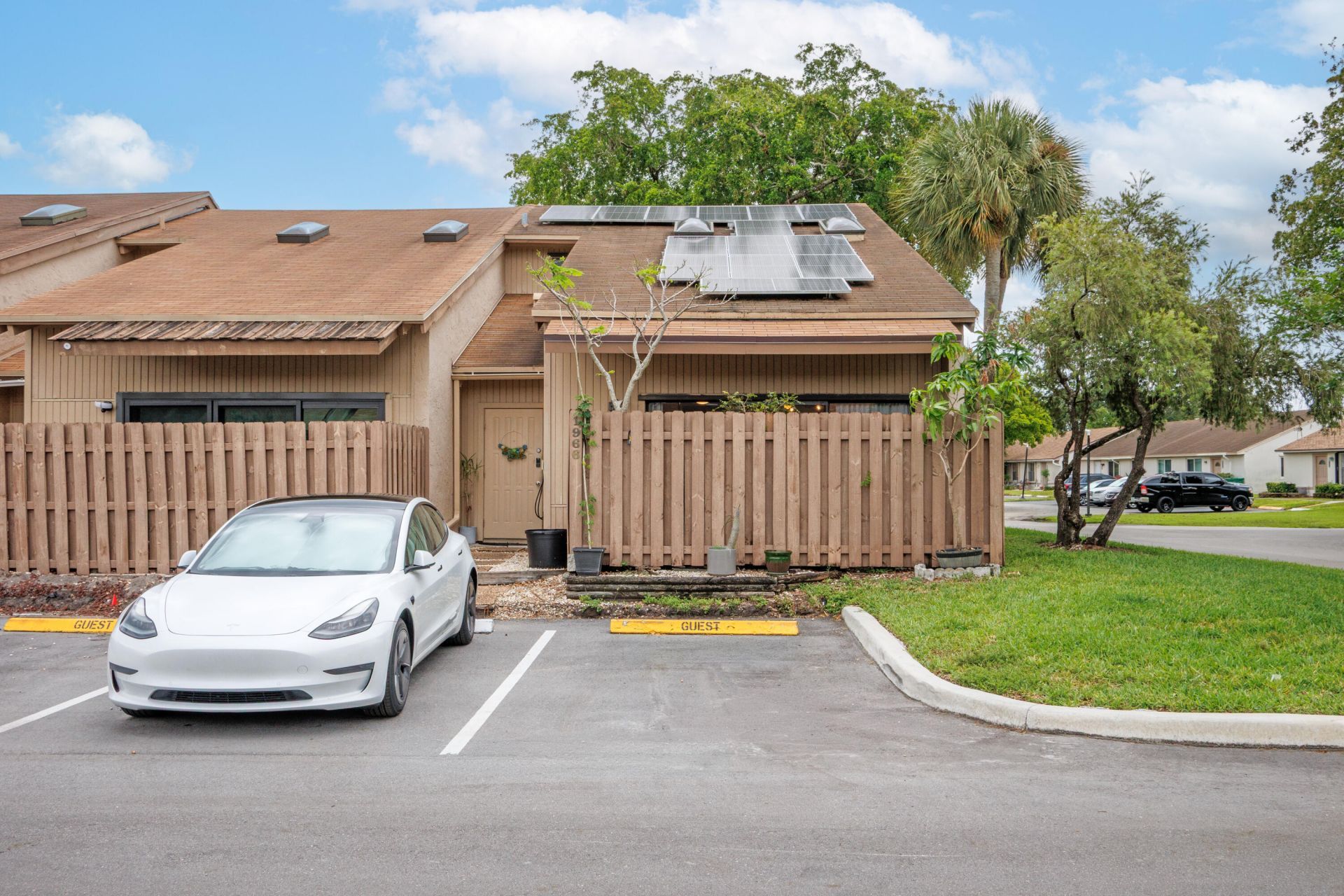 1966 SW 81st Terrace, Davie, FL 33324 Photo