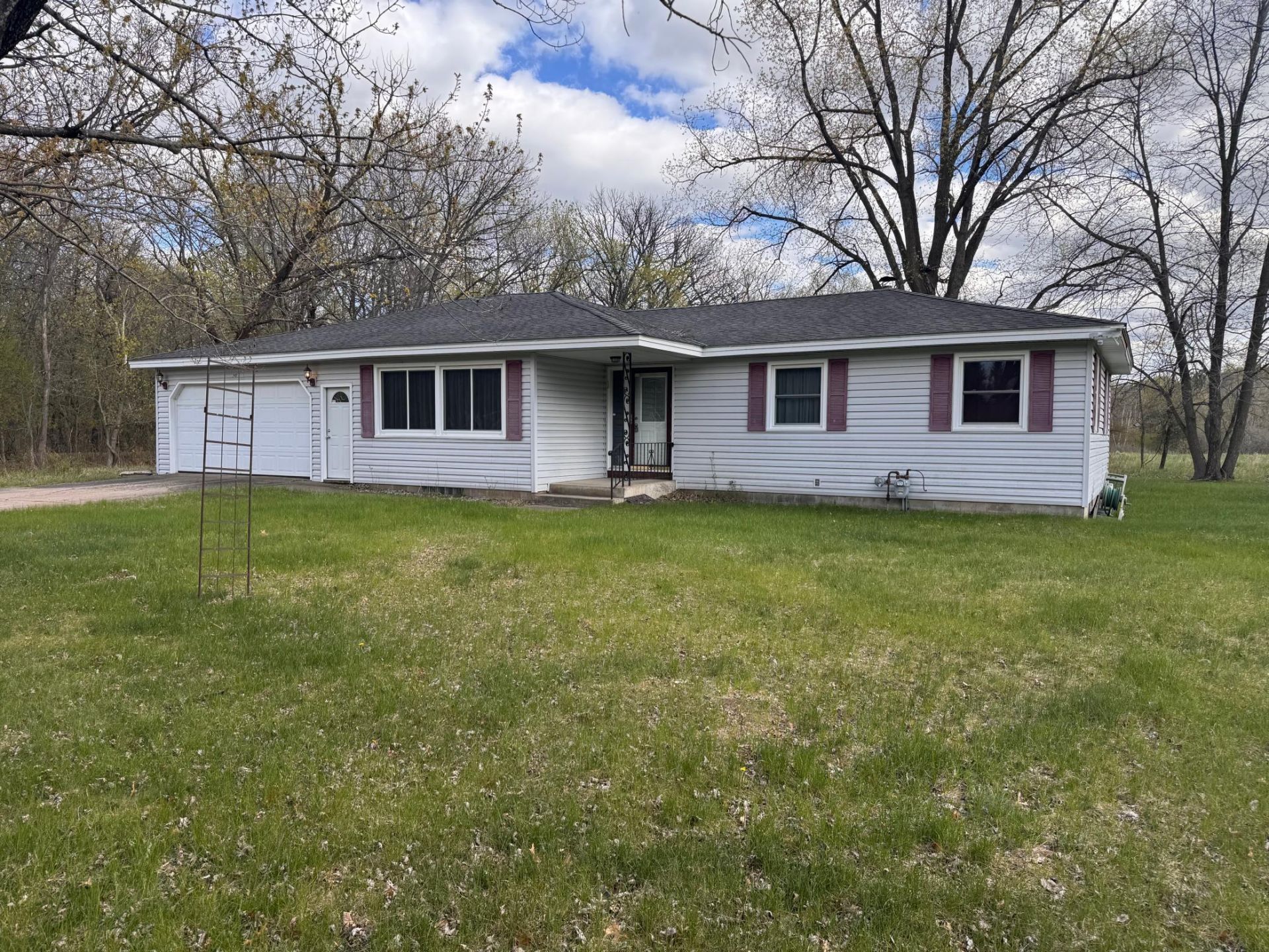 2400 208th Lane NW, Oak Grove, MN 55011