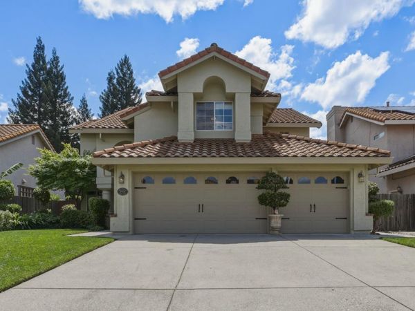 2936 Avon Rd, Rocklin, CA 95765