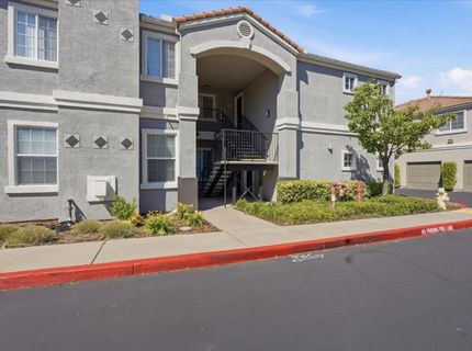 885 Halidon Way #522, Unit 522, Folsom, CA 95630 Photo