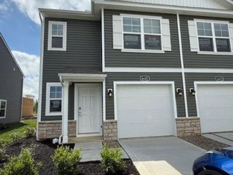 Galloway, OH 43119 Photo 1