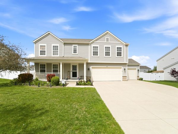 302 E 130th Lane , Crown Point, IN 46307
