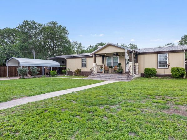 857 E Guadalupe ST, La Grange, TX 78945