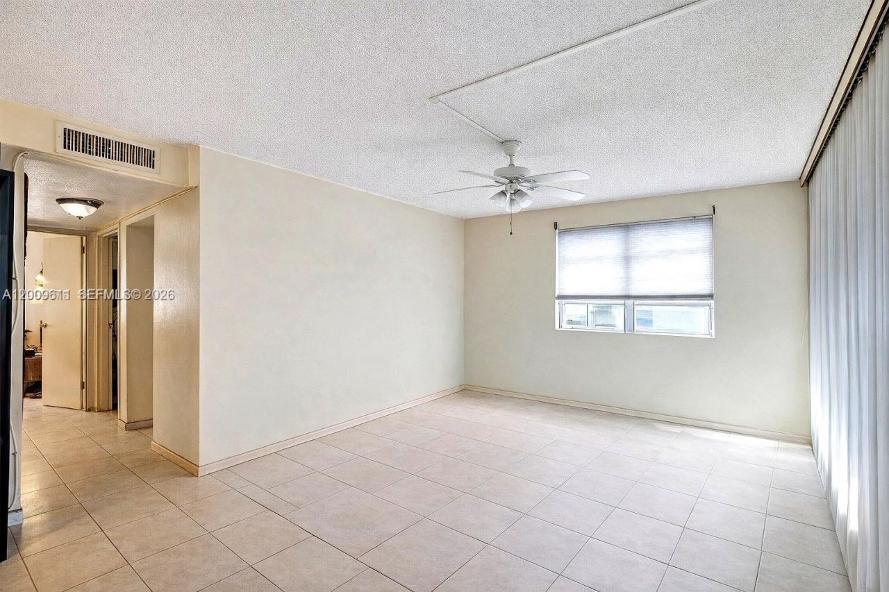 1225 NE 124th St, Unit 49C, North Miami, FL 33161 Photo