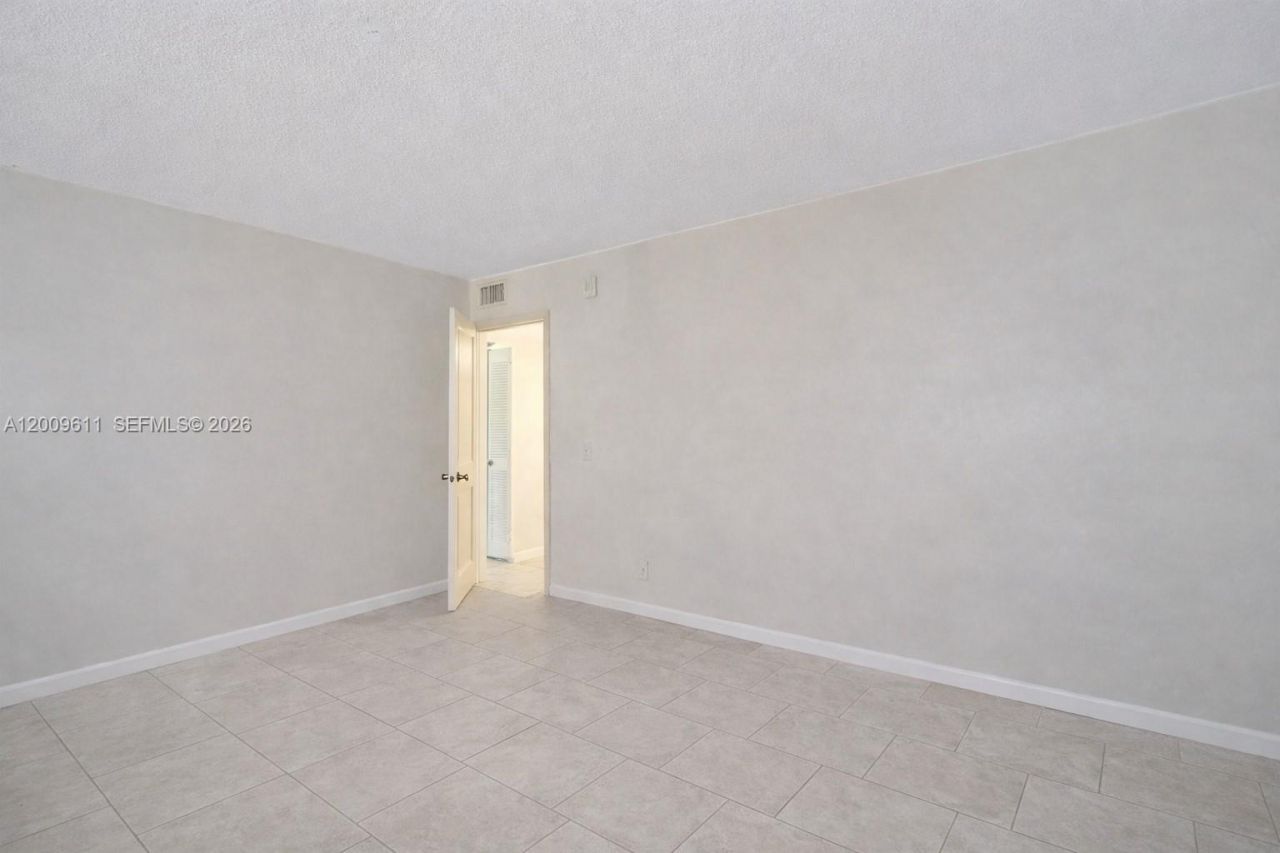 1225 NE 124th St, Unit 49C, North Miami, FL 33161 Photo