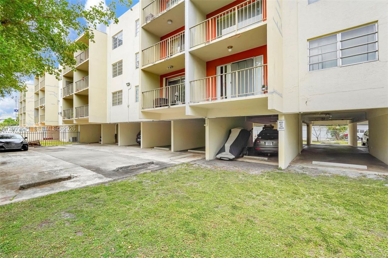 1225 NE 124th St, Unit 49C, North Miami, FL 33161 Photo