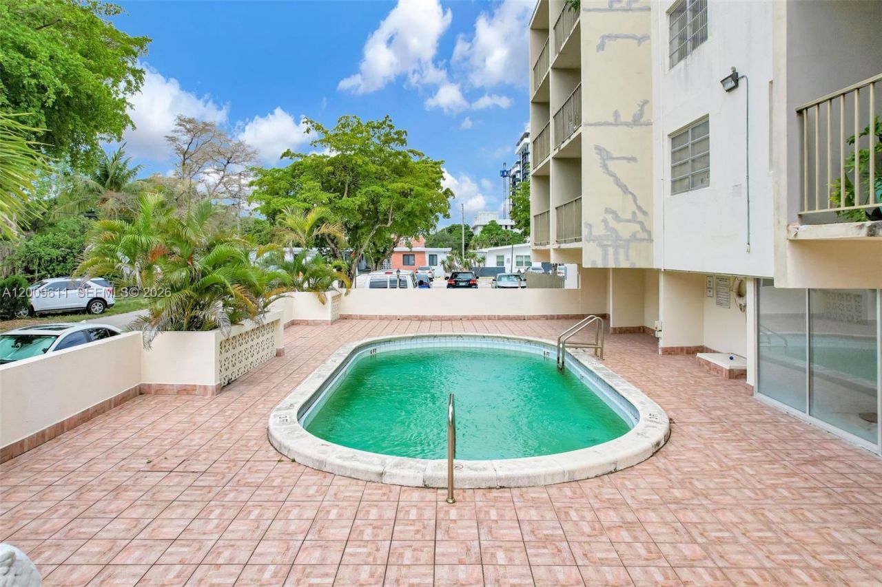 1225 NE 124th St, Unit 49C, North Miami, FL 33161 Photo