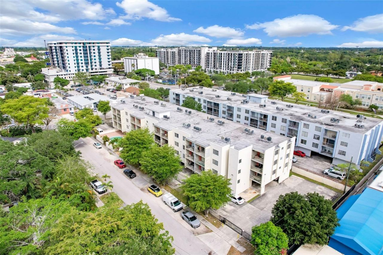 1225 NE 124th St, Unit 49C, North Miami, FL 33161 Photo