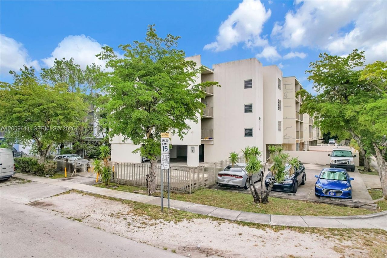 1225 NE 124th St, Unit 49C, North Miami, FL 33161 Photo