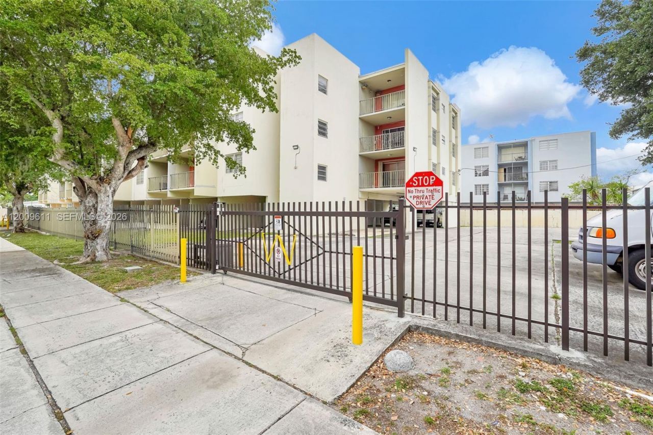 1225 NE 124th St, Unit 49C, North Miami, FL 33161 Photo