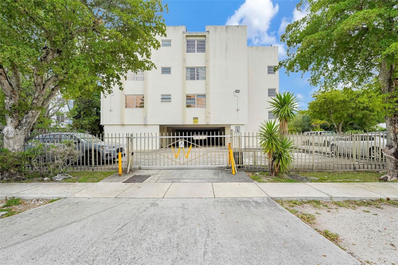 1225 NE 124th St, Unit 49C, North Miami, FL 33161 Photo