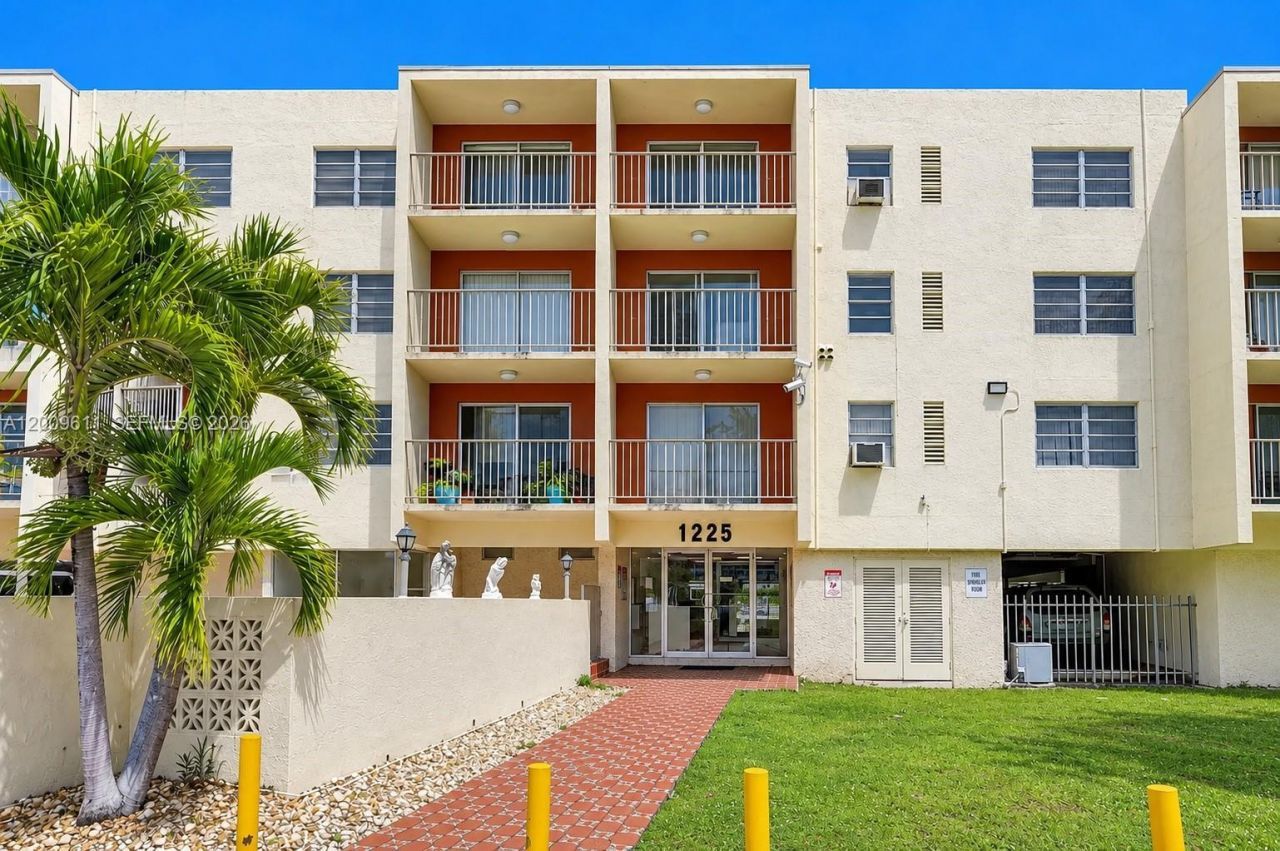 1225 NE 124th St, Unit 49C, North Miami, FL 33161 Photo
