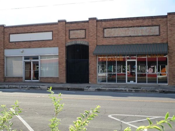 1013 Austin Avenue, Waco, TX 76701