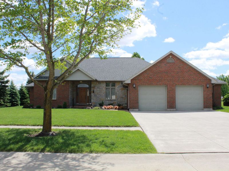 2033 Callaway Court, Versailles, OH 45380 Photo 4