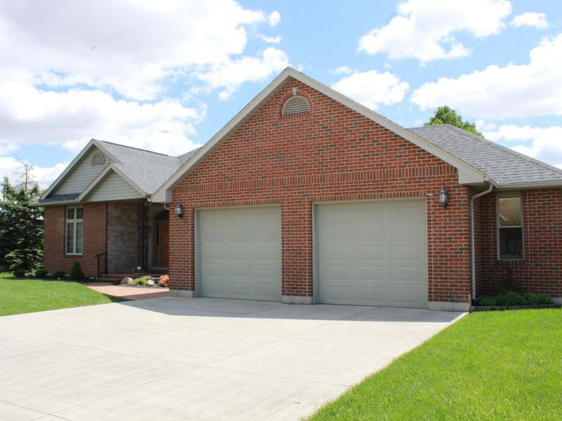2033 Callaway Court, Versailles, OH 45380 Photo 6