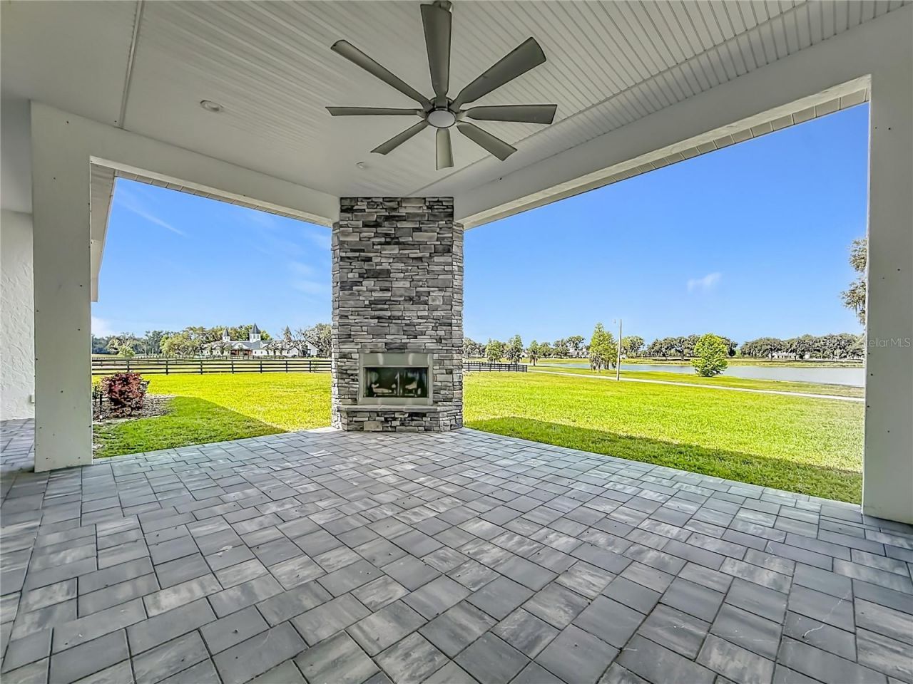 6530 SE 156th Loop, Unit 3 & 4, Summerfield, FL 34491 Photo