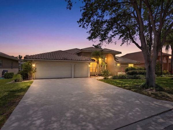 9851 NW 49th Place, Coral Springs, FL 33076