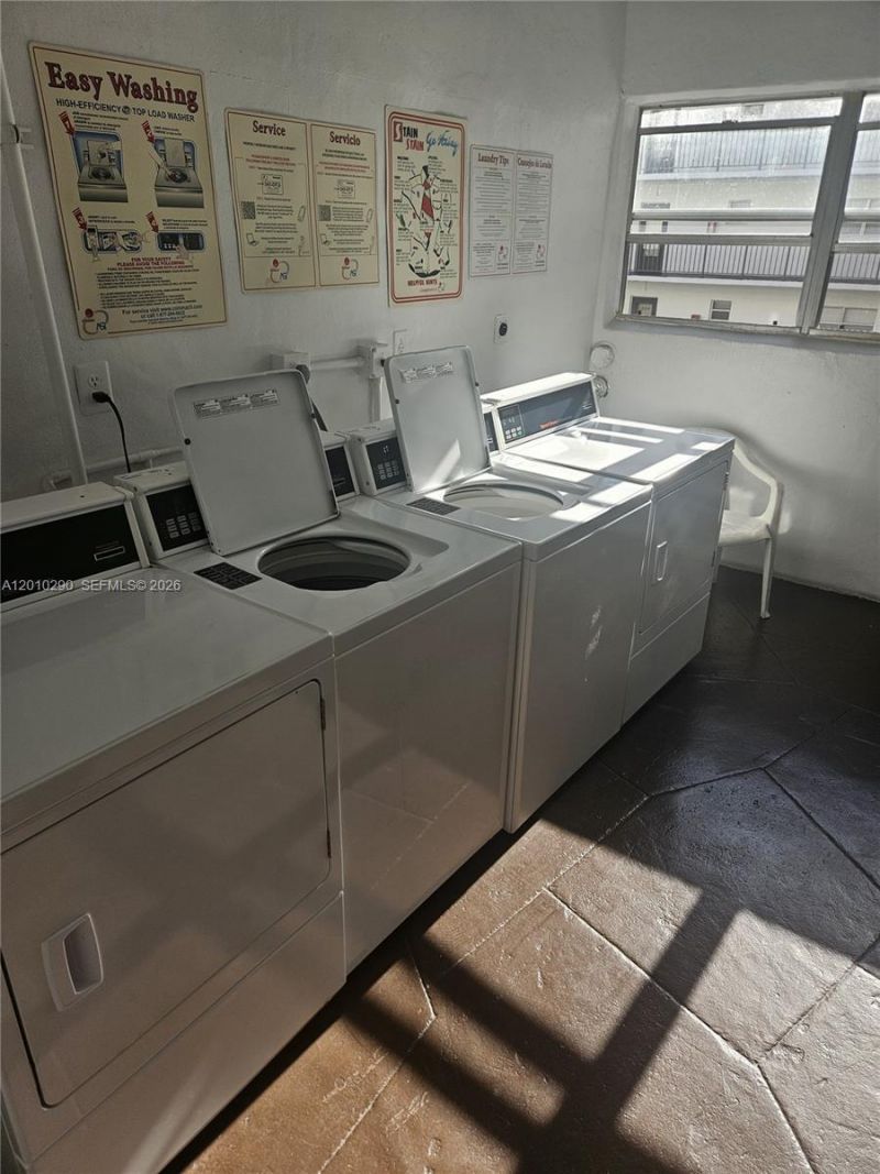 201 178th Dr , Unit 416, Sunny Isles Beach, FL 33160 Photo
